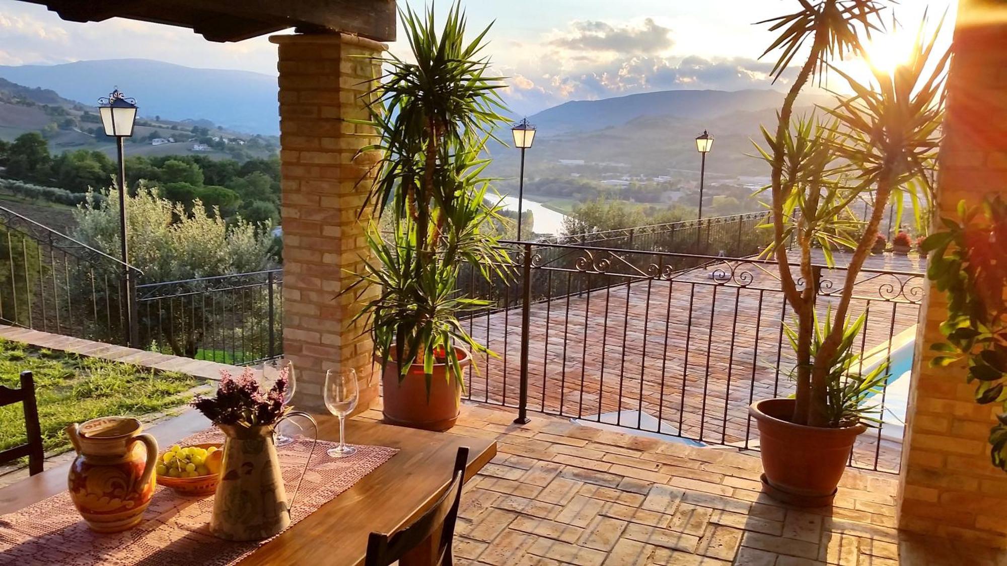 Agriturismo Pascucci Tolentino Esterno foto